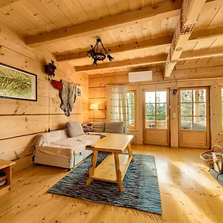 W Chmurach Gliczarow Feriehus *